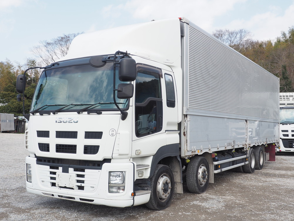 いすゞ ギガ ウイング車 大型 QKG-CYJ77A 年式 H27[写真01]
