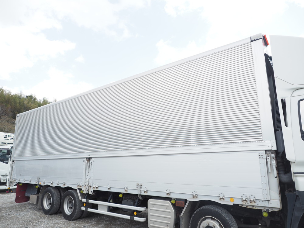 いすゞ ギガ ウイング車 大型 QKG-CYJ77A 年式 H27[写真07]