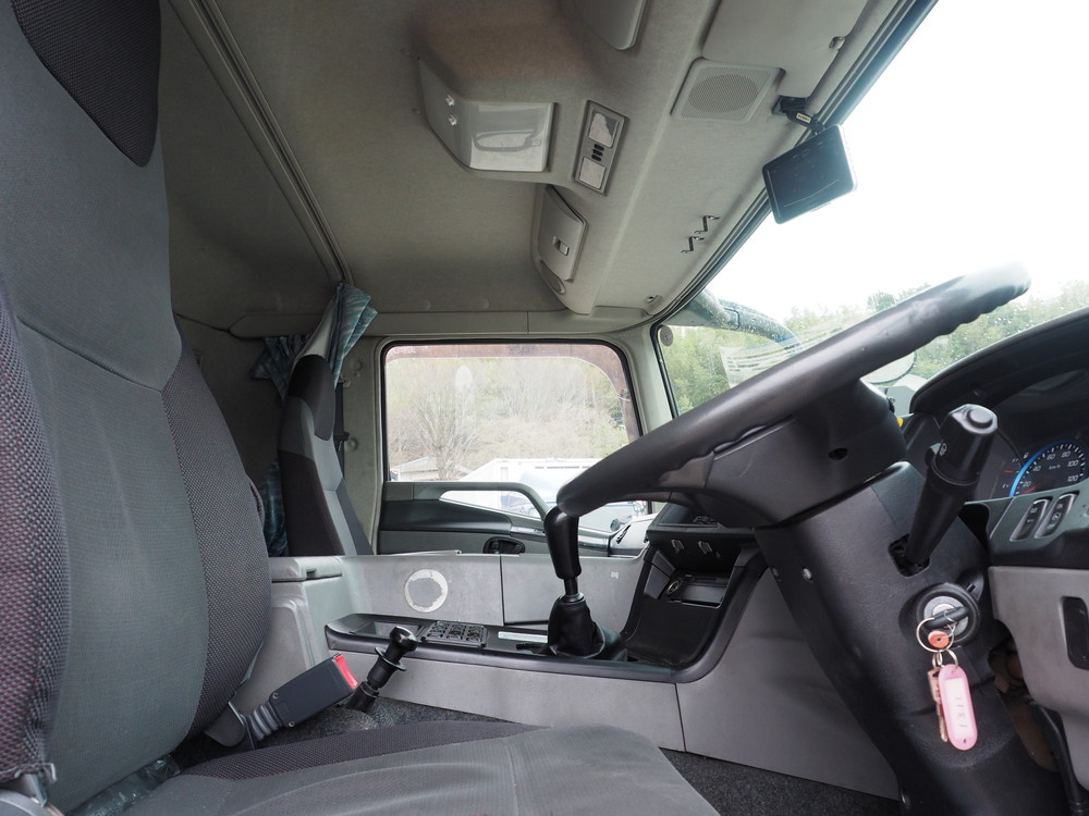 三菱ふそう スーパーグレート ウイング車 大型 QPG-FU64VZ 年式 H27[写真28]