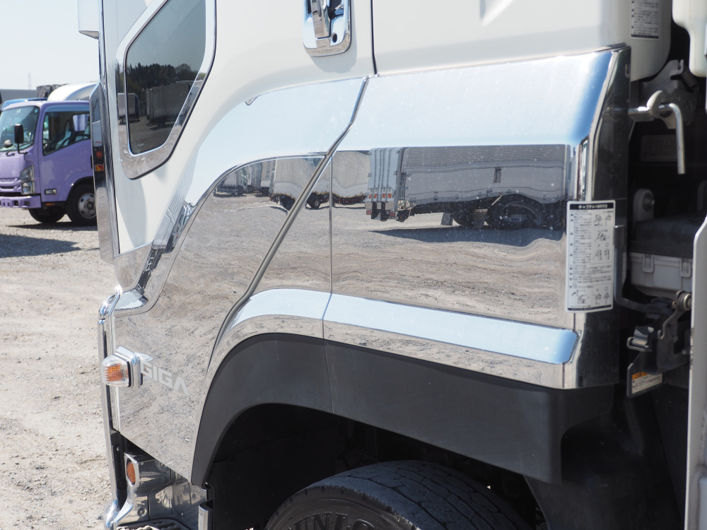 いすゞ ギガ ウイング車 大型 2PG-CYJ77C 年式 R1[写真10]