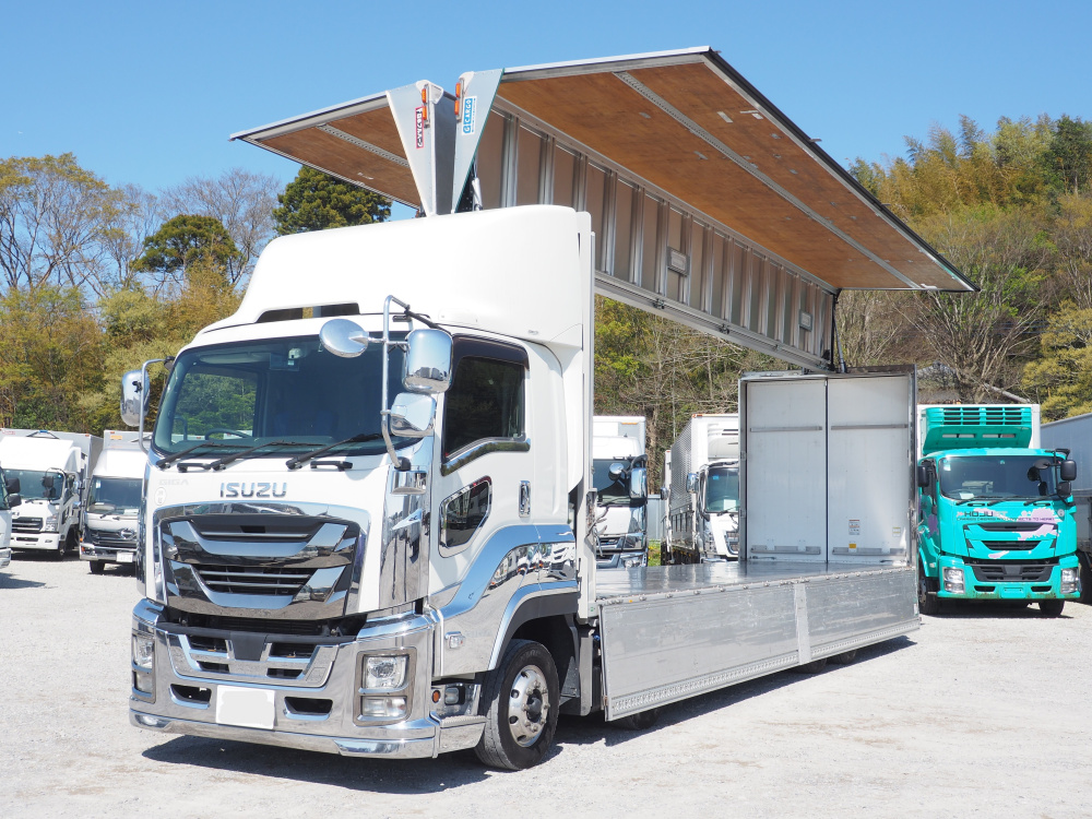 いすゞ ギガ ウイング車 大型 2PG-CYJ77C 年式 R1[写真02]