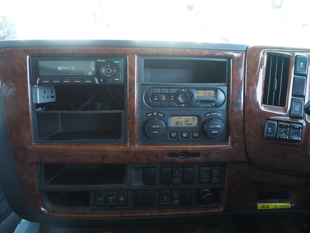 いすゞ ギガ ウイング車 大型 2PG-CYJ77C 年式 R1[写真29]