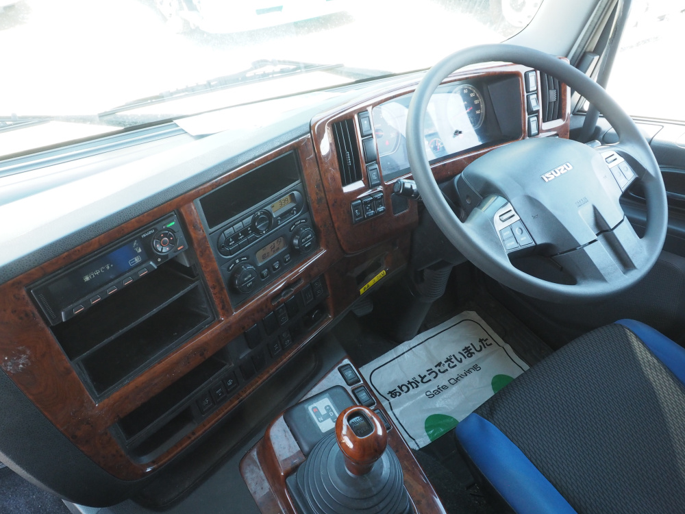 いすゞ ギガ ウイング車 大型 2PG-CYJ77C 年式 R1[写真27]
