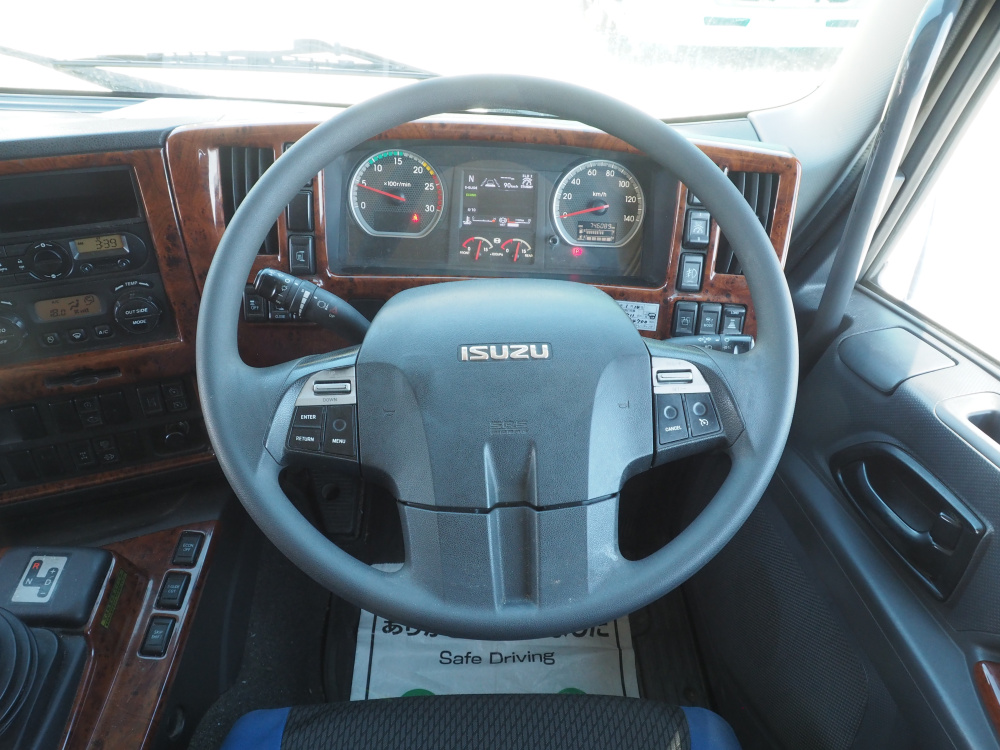 いすゞ ギガ ウイング車 大型 2PG-CYJ77C 年式 R1[写真26]