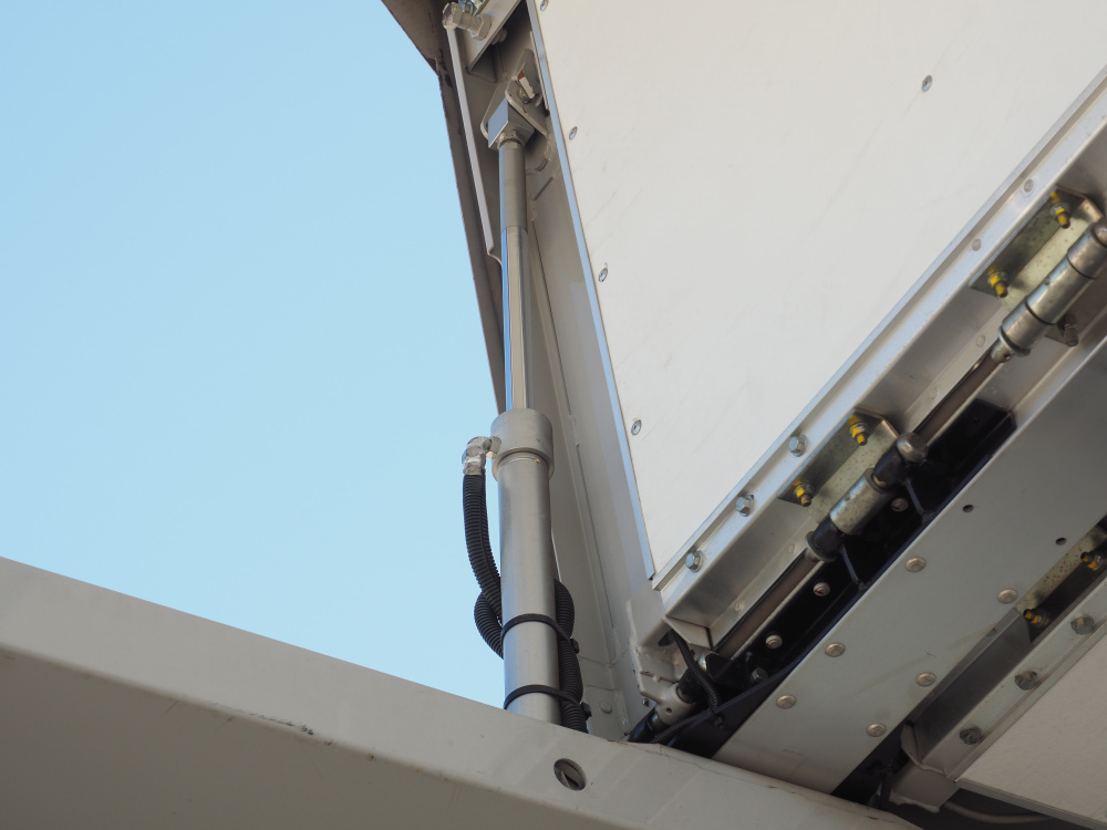 いすゞ フォワード ウイング車 中型 TKG-FRR90T2 年式 H26[写真12]