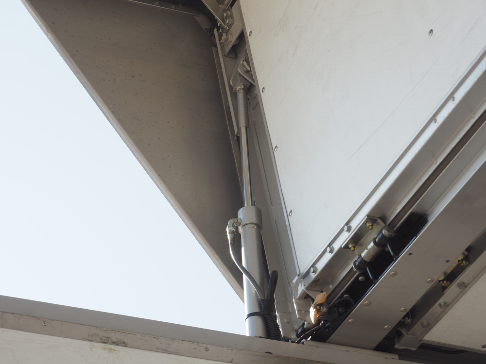 いすゞ フォワード ウイング車 中型 TKG-FRR90T2 年式 H26[写真16]