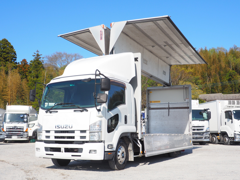 いすゞ フォワード ウイング車 中型 TKG-FRR90T2 年式 H26[写真03]