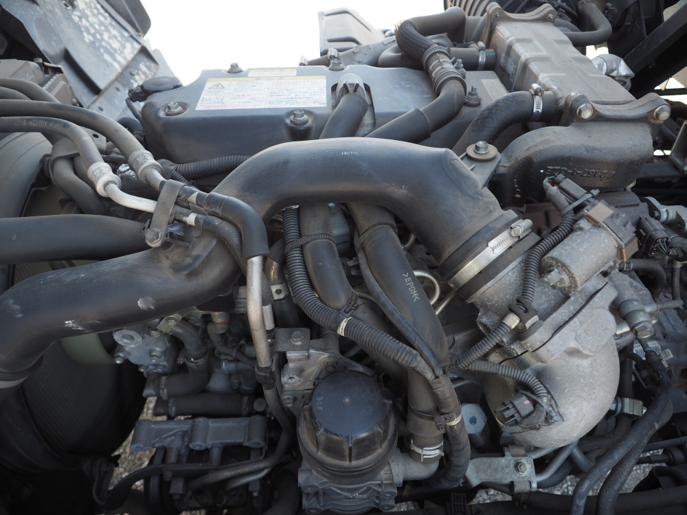 いすゞ フォワード ウイング車 中型 TKG-FRR90T2 年式 H26[写真42]