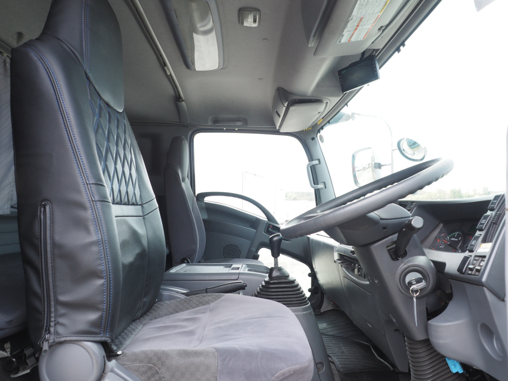 いすゞ フォワード ウイング車 中型 TKG-FRR90T2 年式 H28[写真32]