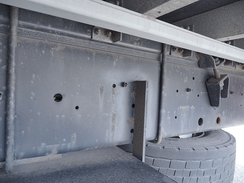 いすゞ ギガ ウイング車 大型 QKG-CYJ77A 年式 H26[写真29]