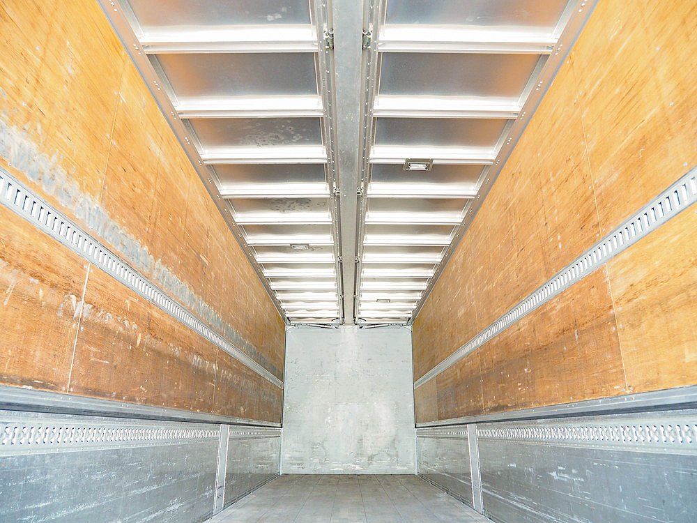 いすゞ ギガ ウイング車 大型 QKG-CYJ77A 年式 H26[写真24]