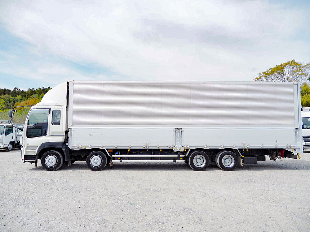 いすゞ ギガ ウイング車 大型 QKG-CYJ77A 年式 H26[写真12]