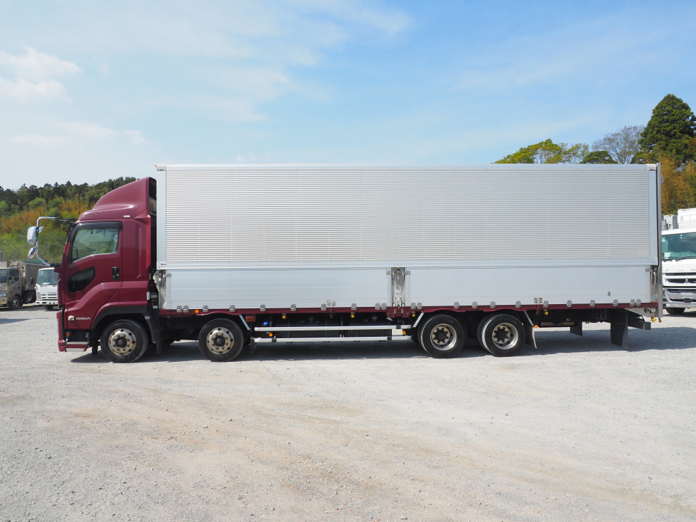 いすゞ ギガ ウイング車 大型 QPG-CYJ77B 年式 H29[写真12]