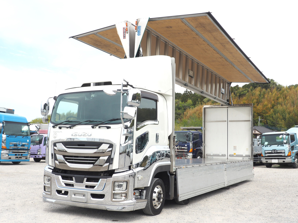 いすゞ ギガ ウイング車 大型 2PG-CYJ77C 年式 R1[写真02]