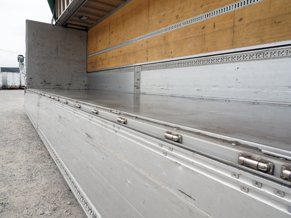 いすゞ ギガ ウイング車 大型 2PG-CYJ77C 年式 R1[写真20]