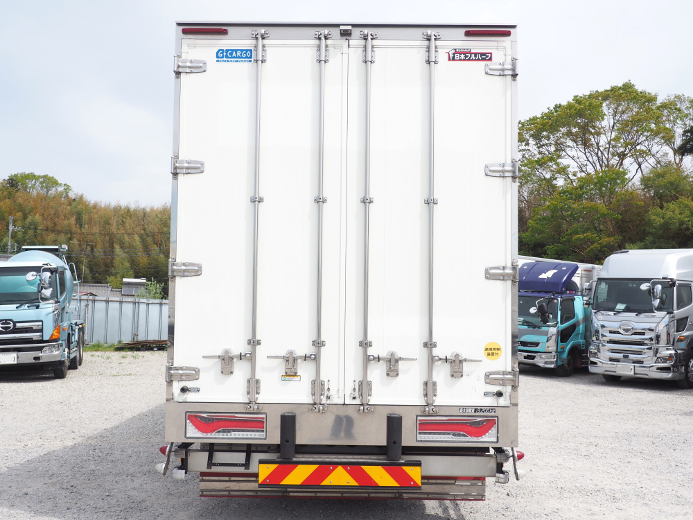 いすゞ ギガ ウイング車 大型 2PG-CYJ77C 年式 R1[写真06]