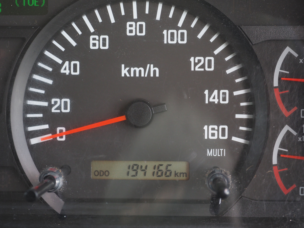 いすゞ フォワード 冷凍バン 中型 TKG-FRR90S2 年式 H27[写真33]