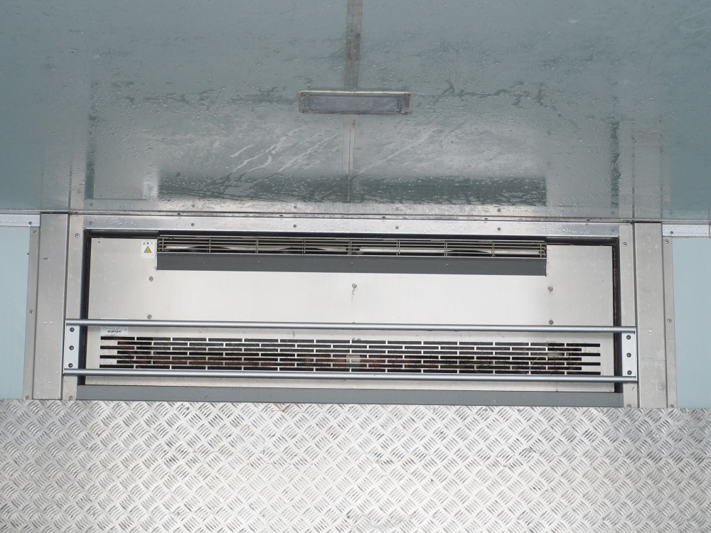 いすゞ フォワード 冷凍バン 中型 TKG-FRR90S2 年式 H27[写真19]