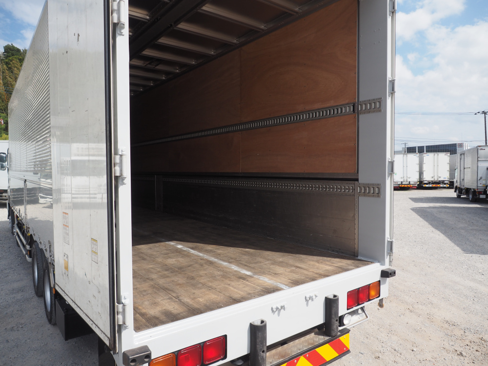 いすゞ ギガ ウイング車 大型 QKG-CYJ77A 年式 H26[写真27]