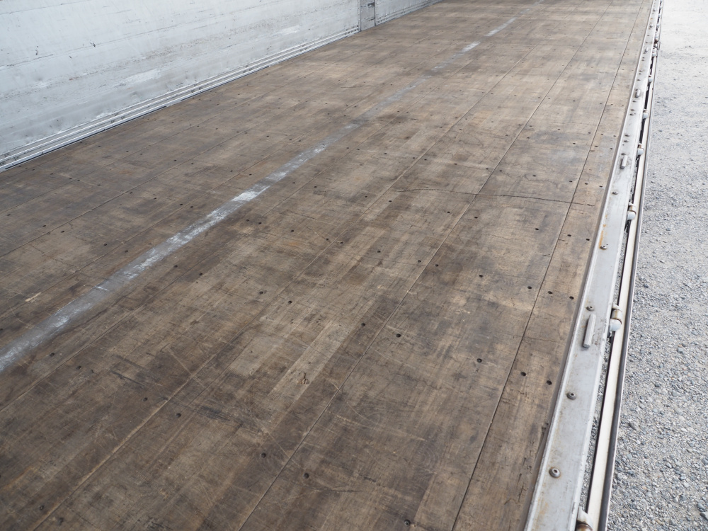 いすゞ ギガ ウイング車 大型 QKG-CYJ77A 年式 H26[写真23]