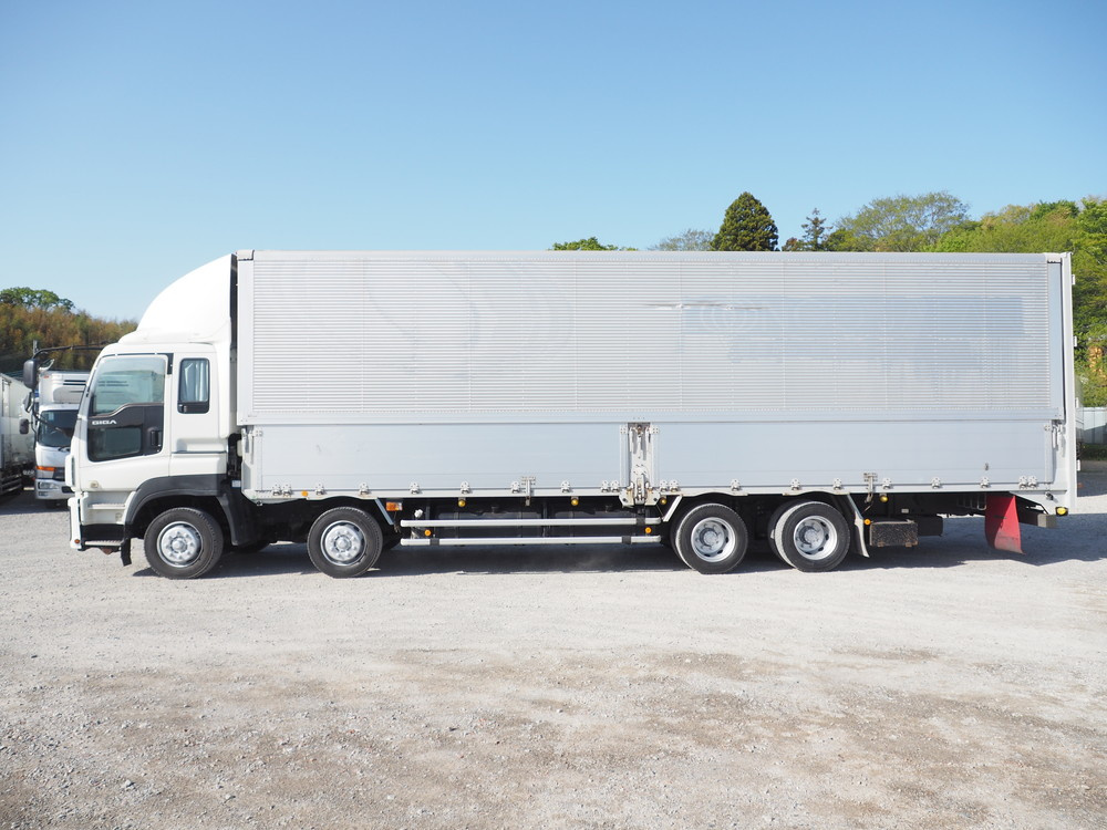 いすゞ ギガ ウイング車 大型 QKG-CYJ77A 年式 H26[写真15]