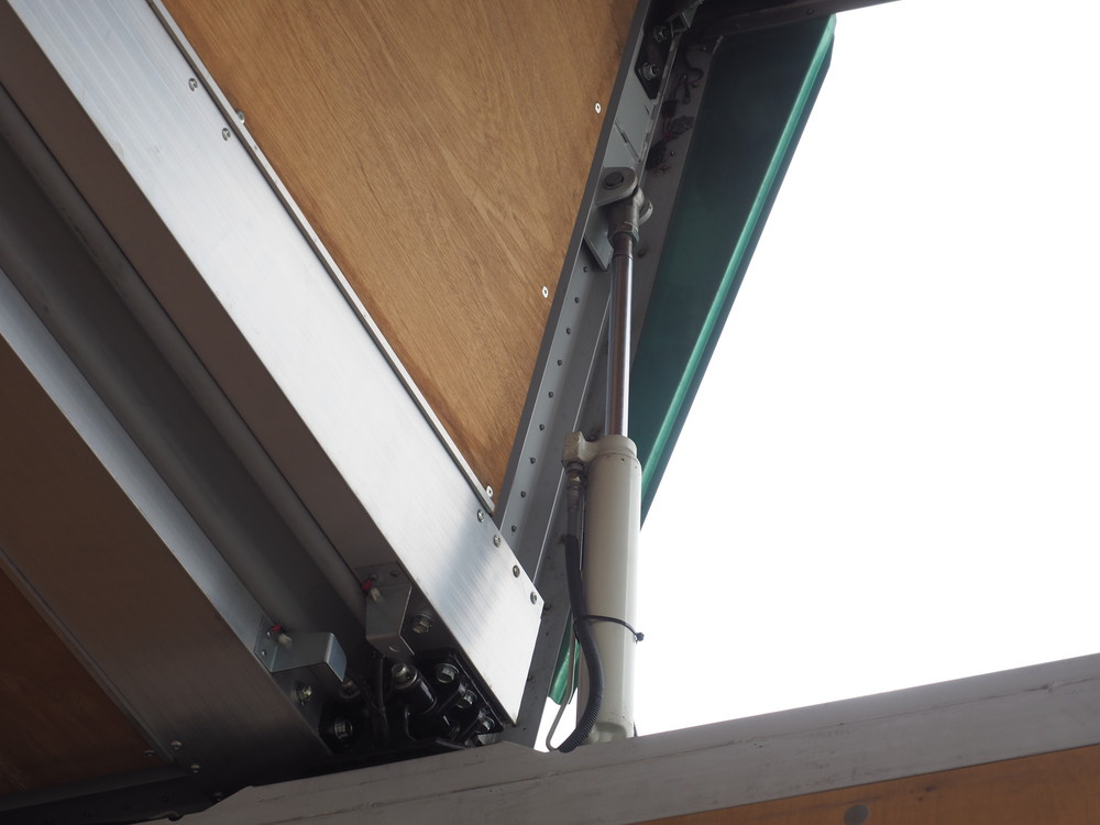 日野 プロフィア ウイング車 大型 2DG-FW1AHG 年式 H29[写真13]