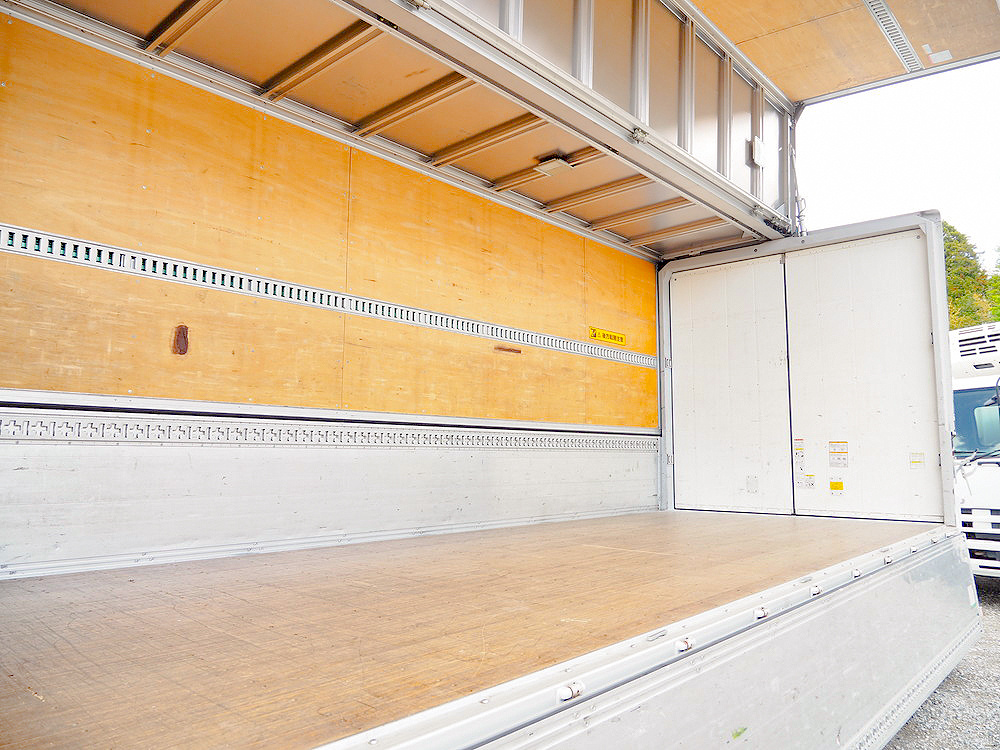 いすゞ フォワード ウイング車 中型 TKG-FRR90S2 年式 H28[写真20]