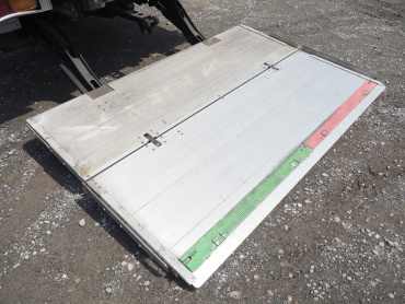 いすゞ ギガ 冷凍バン 大型 QKG-CYJ77A 年式 H26 [写真18]