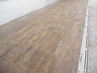 いすゞ ギガ ウイング車 大型 QKG-CYJ77A 年式 H27 [写真20]