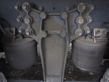 いすゞ ギガ ウイング車 大型 QKG-CYJ77A 年式 H27 [写真32]