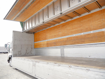 いすゞ ギガ ウイング車 大型 QKG-CYJ77A 年式 H26 [写真19]