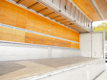 いすゞ ギガ ウイング車 大型 QKG-CYJ77A 年式 H26 [写真18]