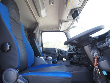 いすゞ ギガ ウイング車 大型 QPG-CYJ77B 年式 H29 [写真23]