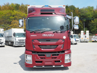 いすゞ ギガ ウイング車 大型 QPG-CYJ77B 年式 H29 [写真03]