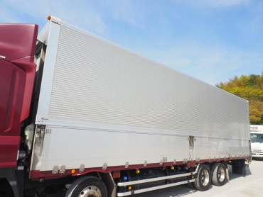 いすゞ ギガ ウイング車 大型 QPG-CYJ77B 年式 H29 [写真13]