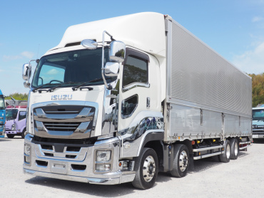 いすゞ ギガ ウイング車 大型 2PG-CYJ77C 年式 R1 [写真01]