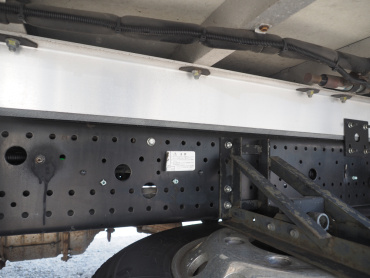 いすゞ フォワード 冷凍バン 中型 TKG-FRR90S2 年式 H27 [写真35]