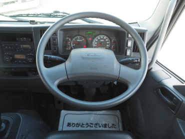 いすゞ フォワード 冷凍バン 中型 TKG-FRR90S2 年式 H27 [写真26]