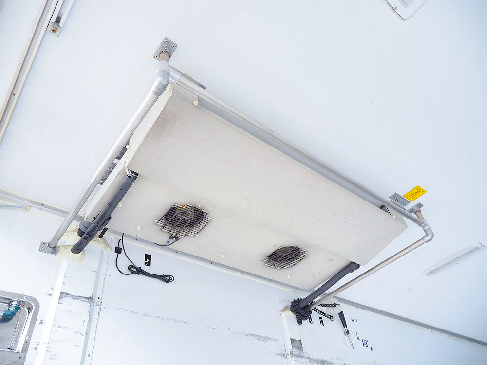 いすゞ フォワード 冷凍バン 中型 TKG-FRR90S2 年式 H29[写真20]