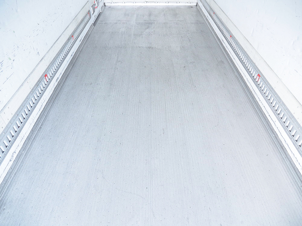 いすゞ フォワード 冷凍バン 中型 TKG-FRR90S2 年式 H29[写真18]