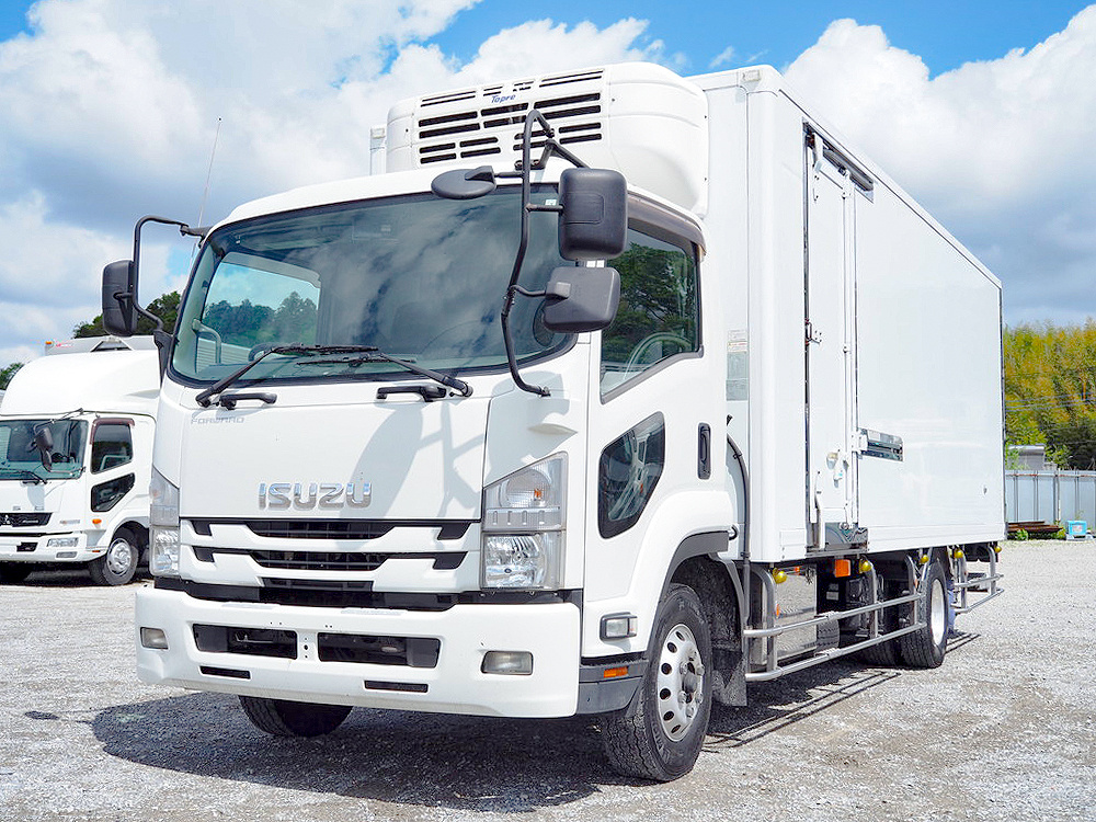 いすゞ フォワード 冷凍バン 中型 TKG-FRR90S2 年式 H29[写真01]