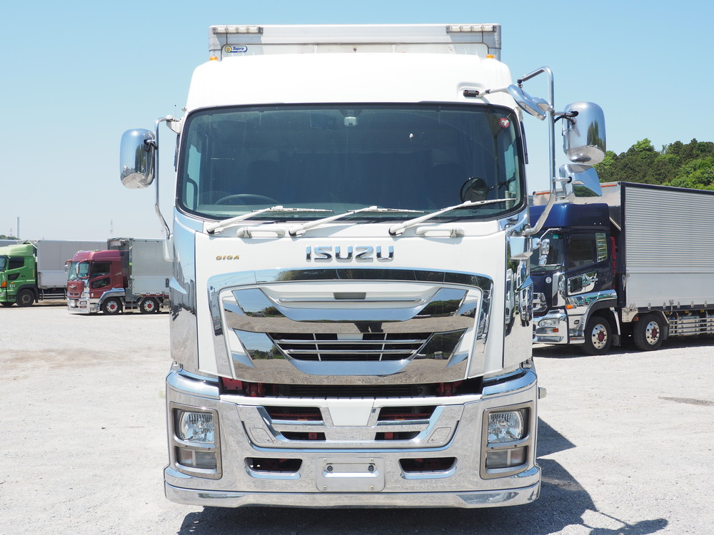 いすゞ ギガ 冷凍バン 大型 QPG-CYJ77B 年式 H29[写真02]