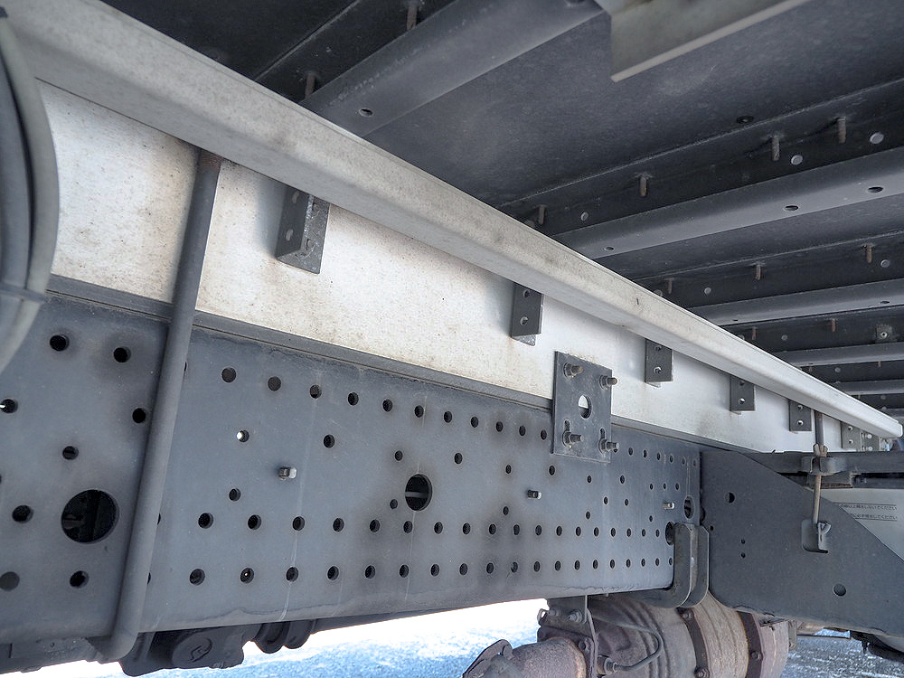 いすゞ フォワード ウイング車 中型 TKG-FRR90T2 年式 H28[写真44]