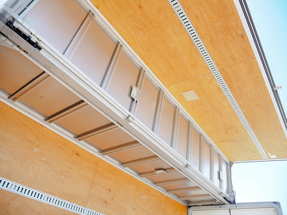 いすゞ フォワード ウイング車 中型 TKG-FRR90T2 年式 H28[写真23]