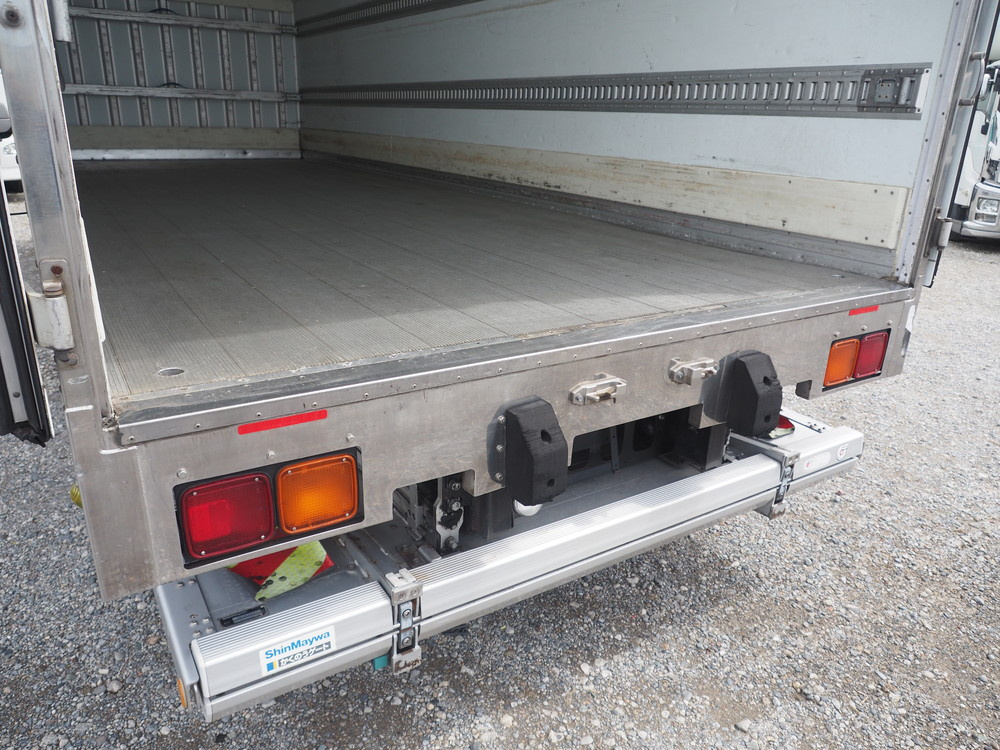 いすゞ フォワード 冷凍バン 中型 TKG-FRR90S2 年式 H26[写真15]