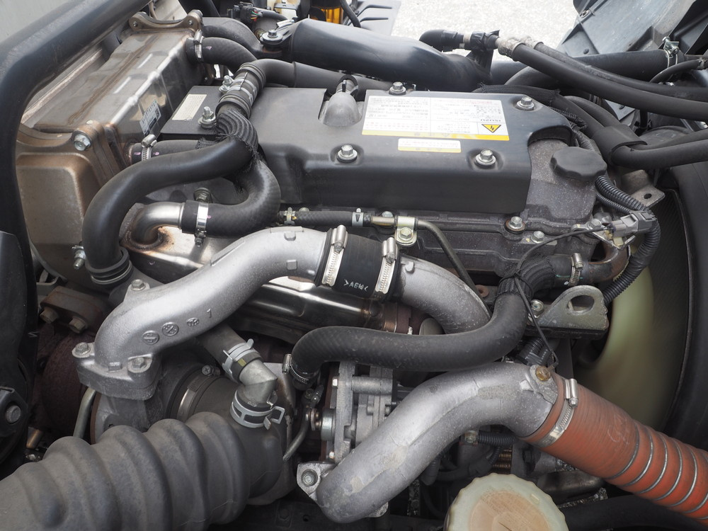 いすゞ フォワード 冷凍バン 中型 TKG-FRR90S2 年式 H26[写真31]