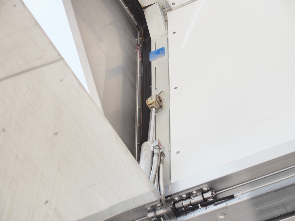 日野 プロフィア ウイング車 大型 QPG-FW1EXEG 年式 H27[写真17]