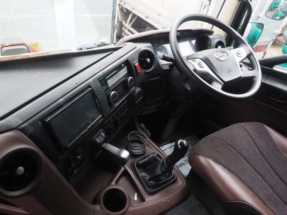 日野 プロフィア ウイング車 大型 2DG-FW1AHG 年式 H29[写真30]