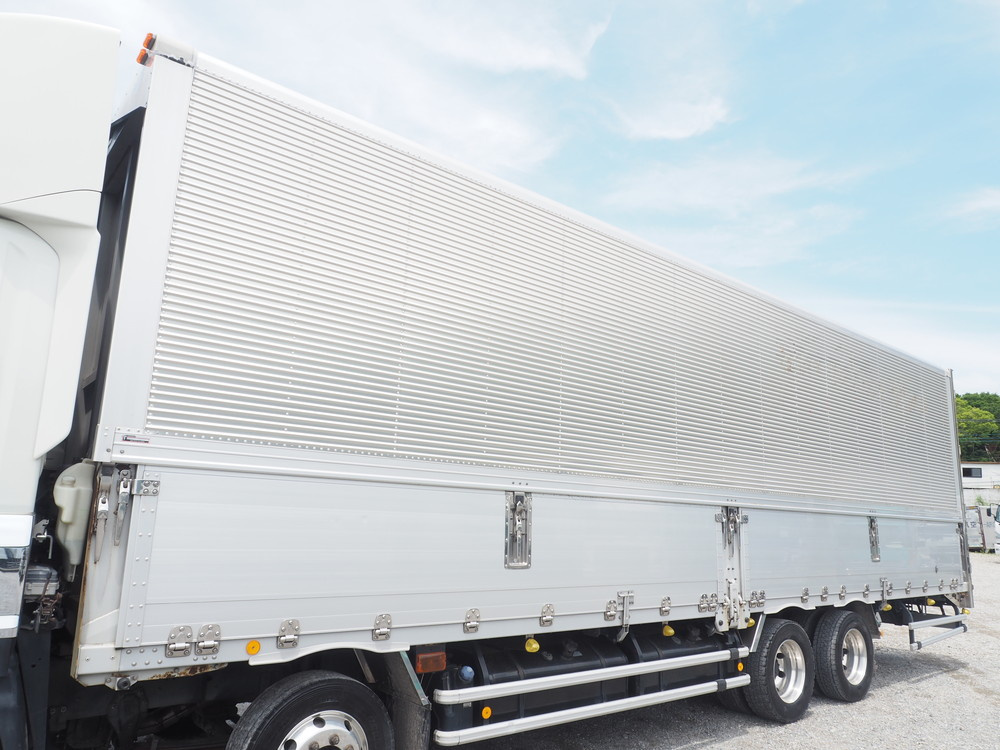 いすゞ ギガ ウイング車 大型 QPG-CYJ77B 年式 H28[写真19]