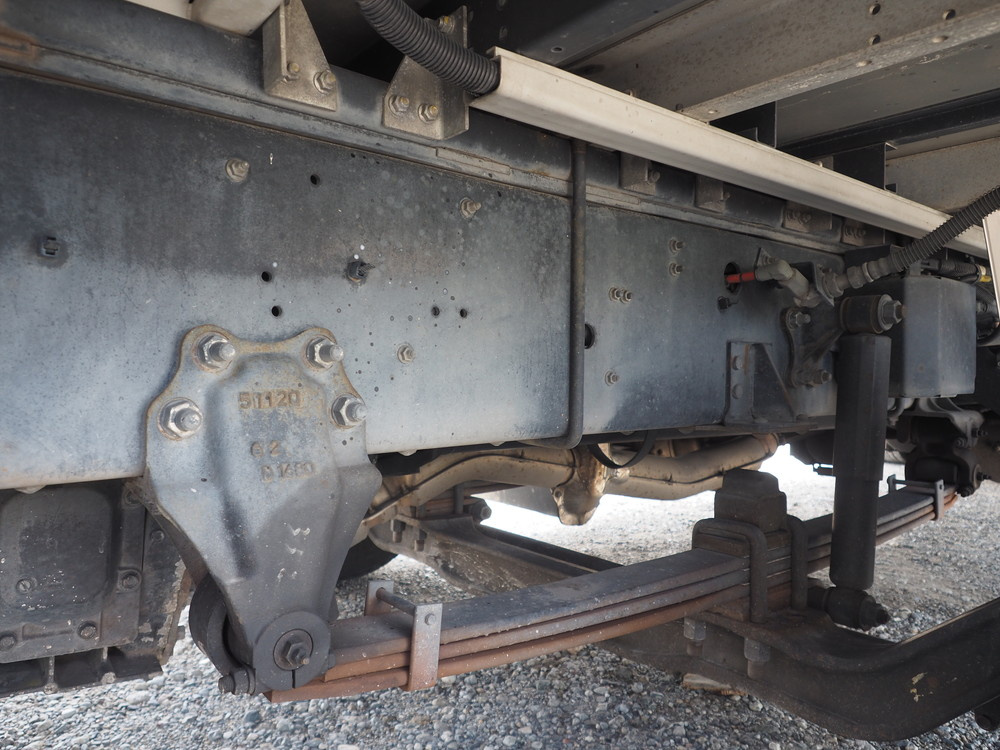 いすゞ ギガ ウイング車 大型 QPG-CYJ77B 年式 H28[写真44]